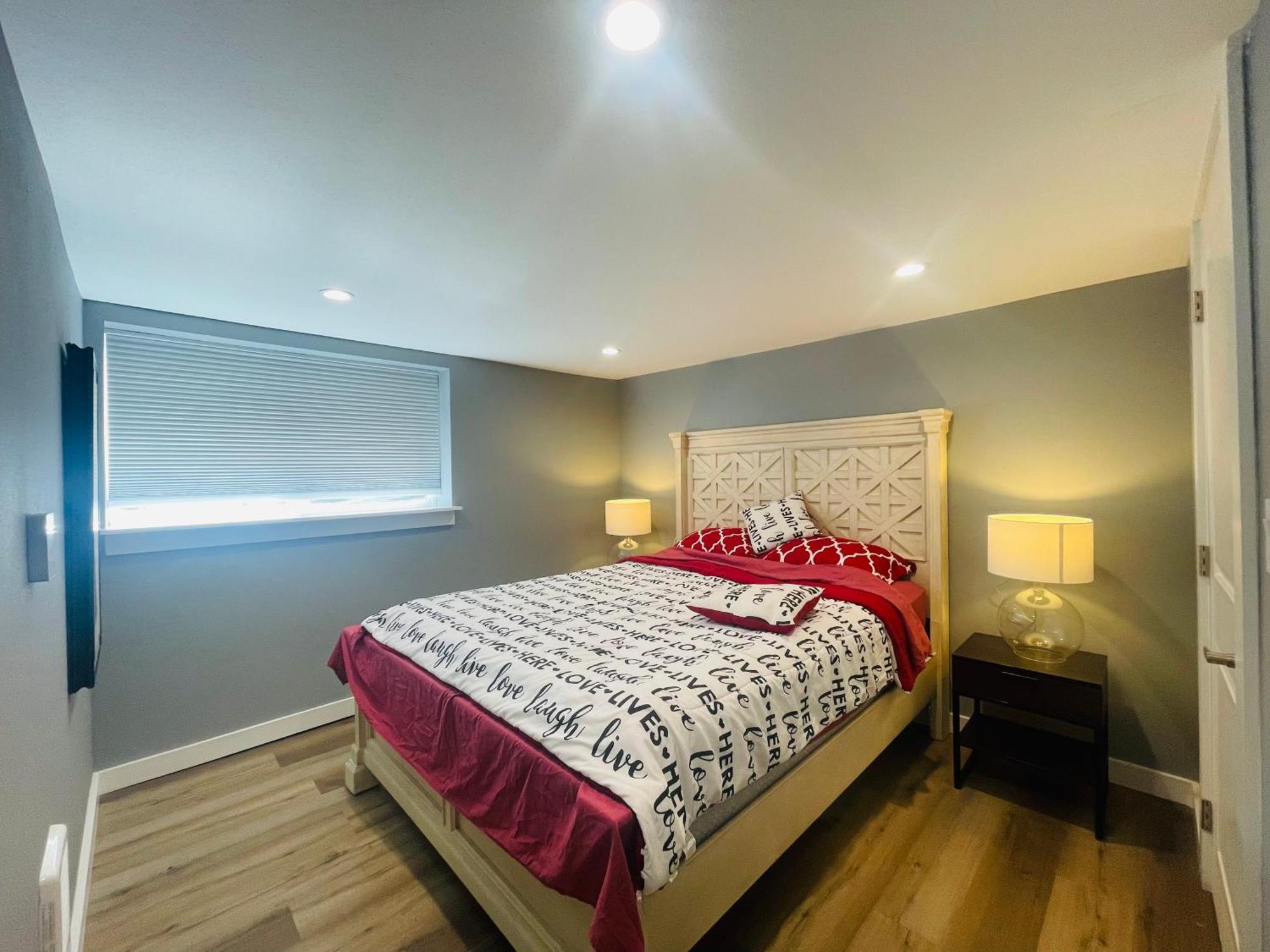 Green Lake 1St Line Home D Full Modern Remodeled Seattle Eksteriør billede